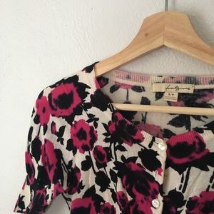 Forever 21 Sweaters - T W E N T Y O N E Cropped Cardigan Forever 21 Sweaters - T W E N T Y O N E Cropped Cardigan